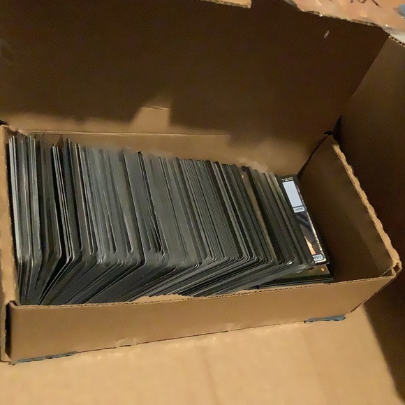 300+ Magic cards (2016/17) - Picture 2 of 8